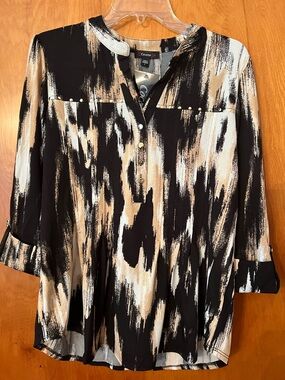 NWT Cocomo size large 3/4 sleeve tunic top with gold buttons /studs